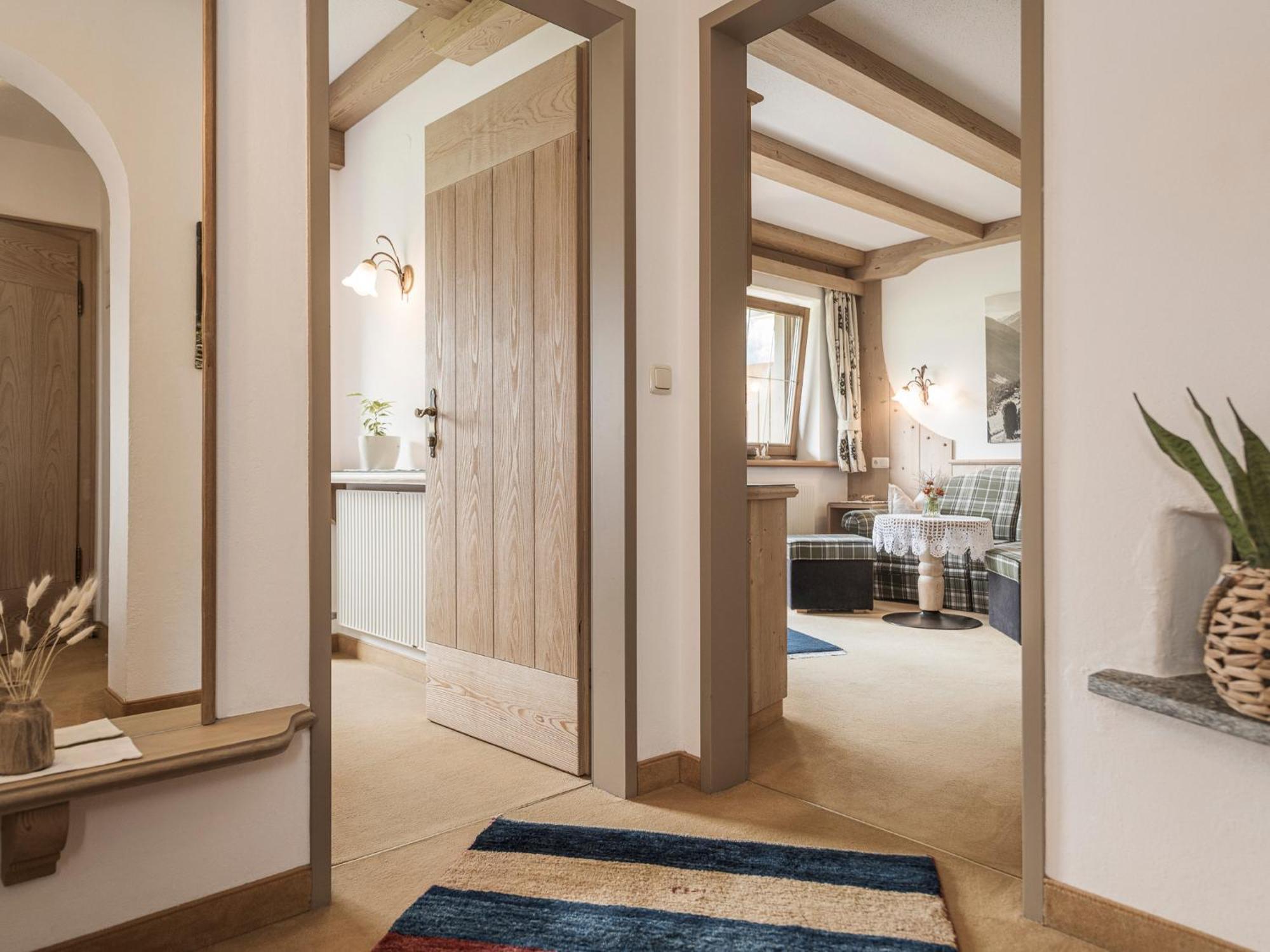 Apparthotel "Landhaus Veronika" Майерхофен Екстериор снимка