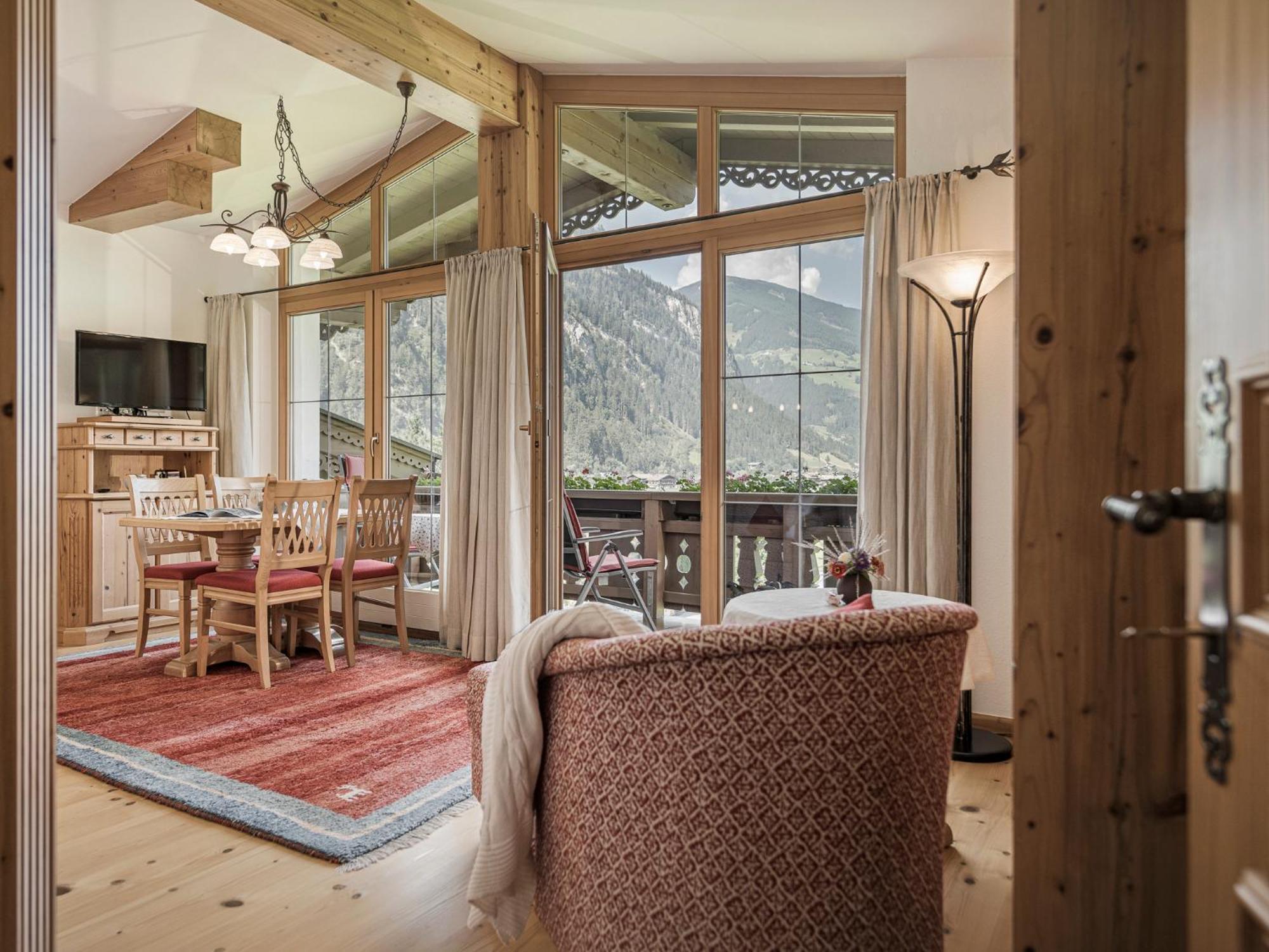 Apparthotel "Landhaus Veronika" Майерхофен Екстериор снимка
